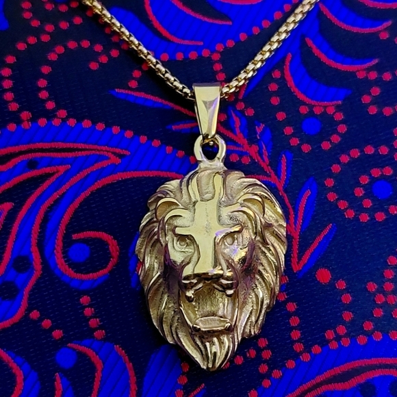 18K Gold Plated Lion Pendant Necklace Chain - Picture 12 of 12